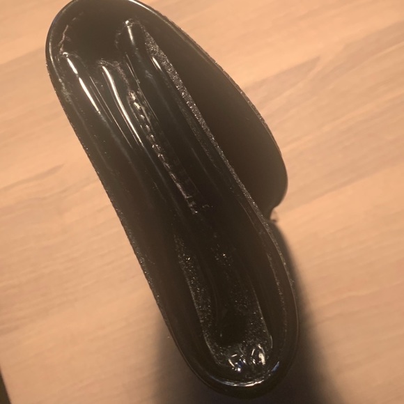 Giorgio Armani Parfums black evening clutch - Picture 8 of 8